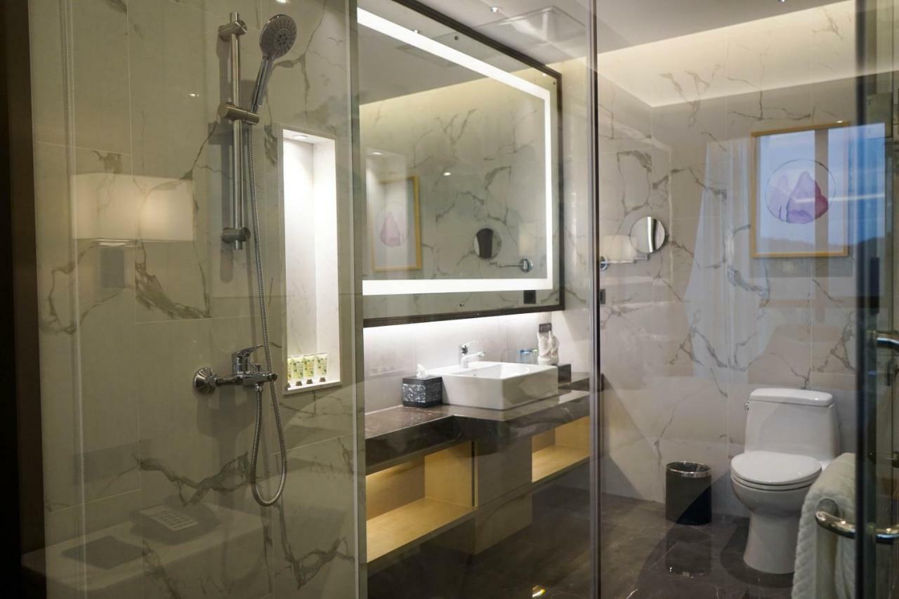 Ramada By Wyndham Huizhou Longmen Exterior foto