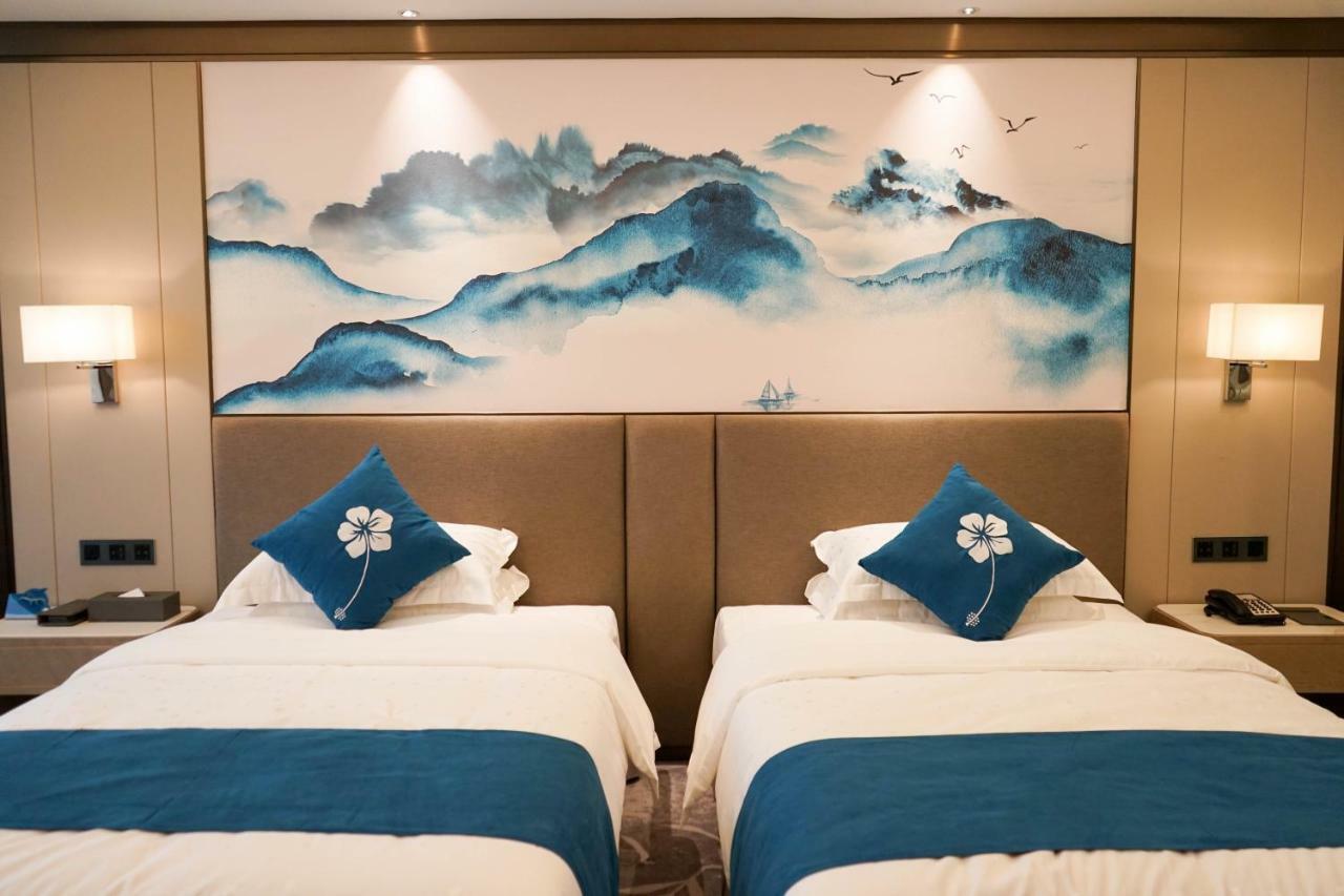Ramada By Wyndham Huizhou Longmen Exterior foto